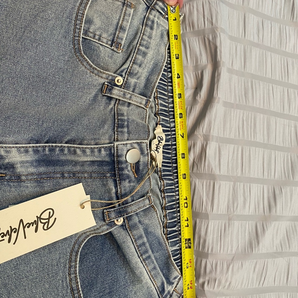 Blue Velvet Light Denim Star Mineral Washed Wide Leg Jeans Size Large (10/12) - Picture 8 of 16